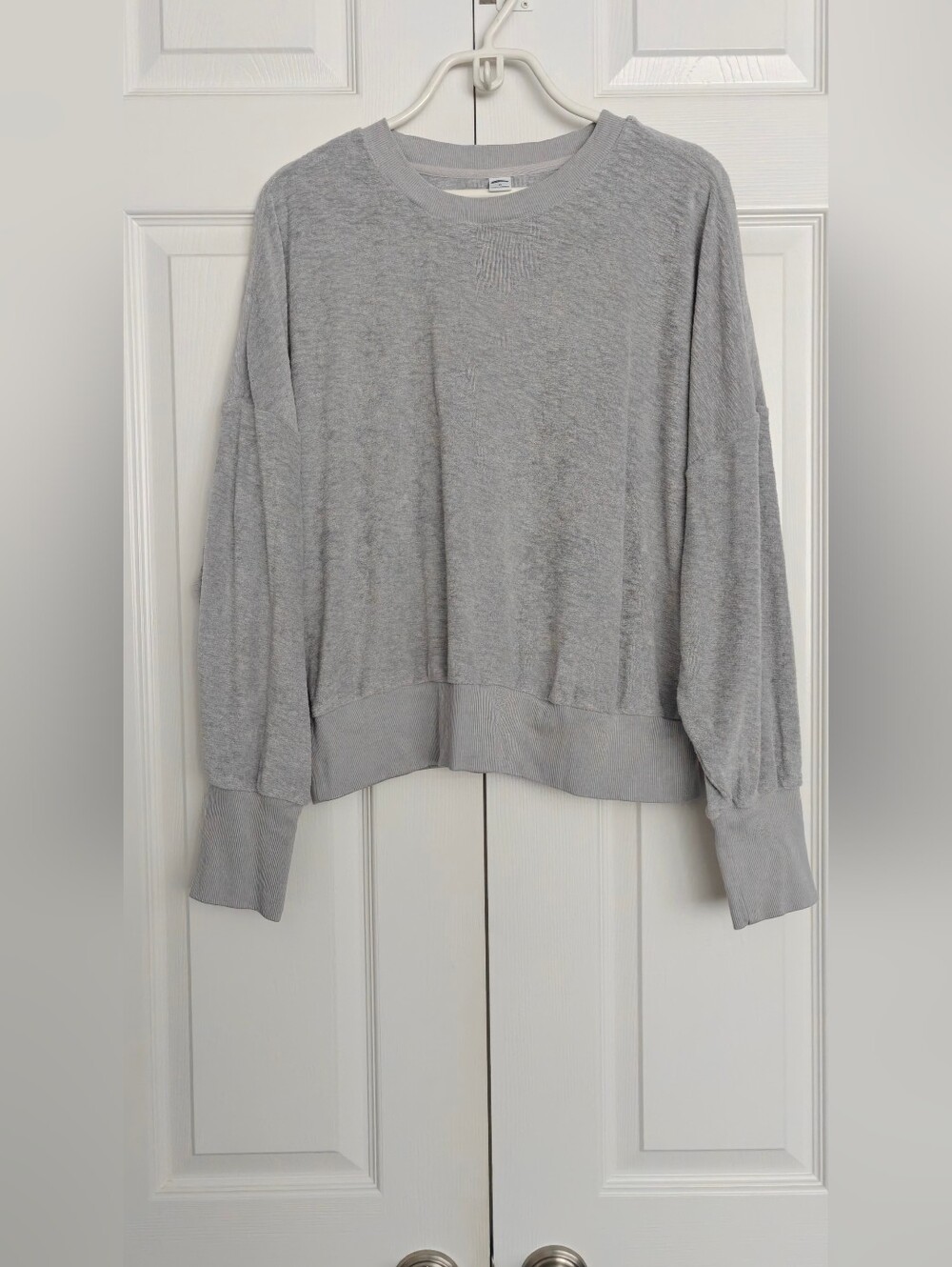 Old Navy Light Gray Pullover Crop Sweatshirt, Size XL